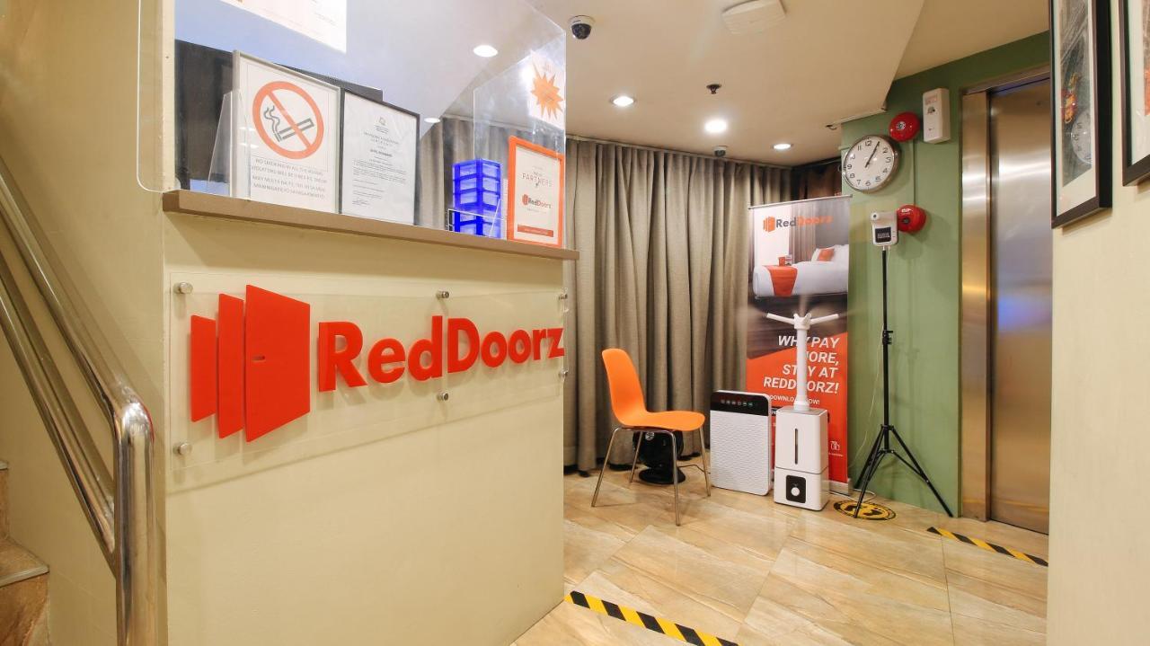 Reddoorz At Hotel Rosemarie Pasay Esterno foto