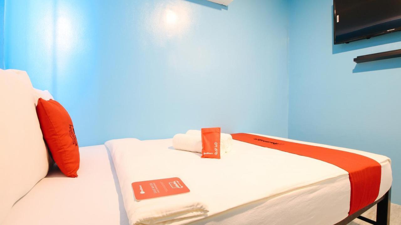 Reddoorz At Hotel Rosemarie Pasay Esterno foto