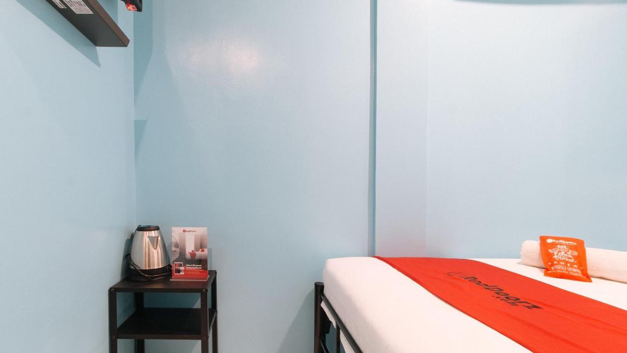 Reddoorz At Hotel Rosemarie Pasay Esterno foto