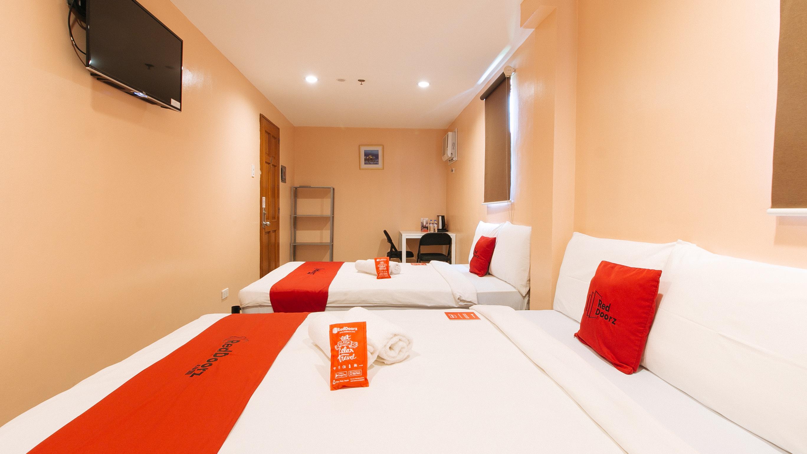 Reddoorz At Hotel Rosemarie Pasay Esterno foto