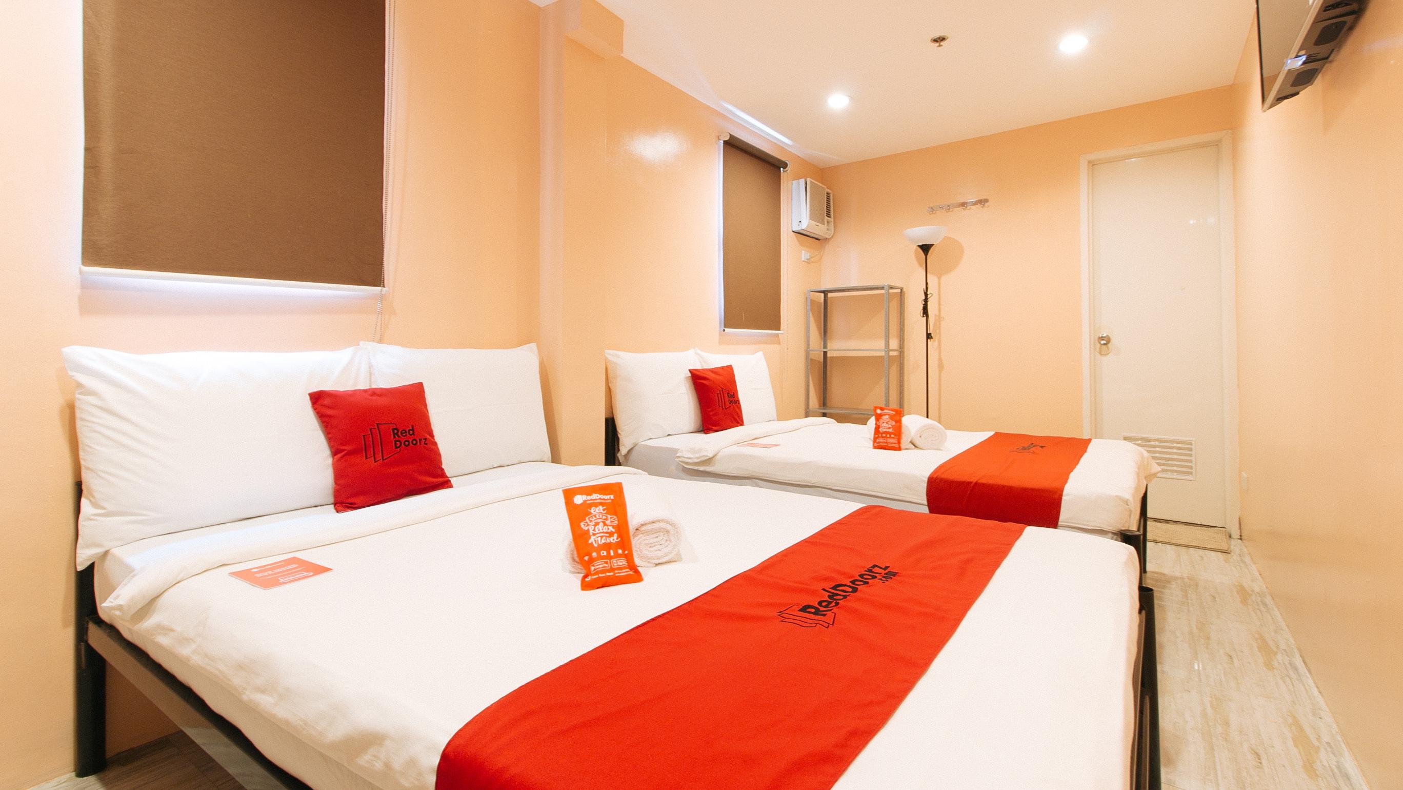 Reddoorz At Hotel Rosemarie Pasay Esterno foto