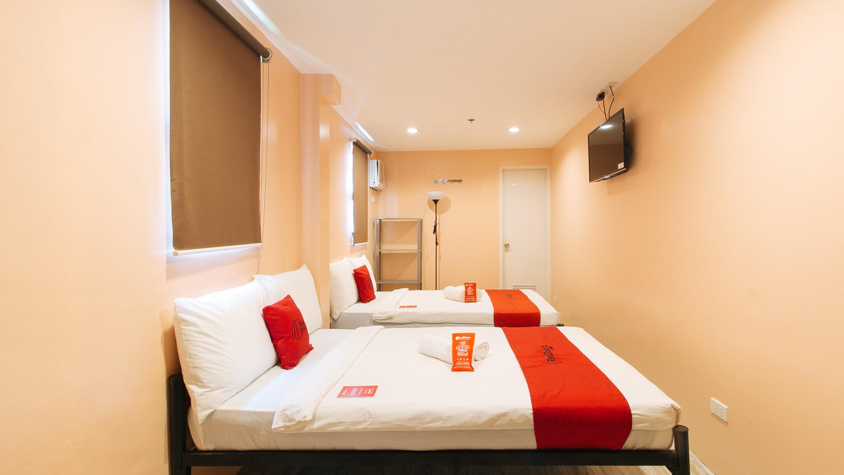 Reddoorz At Hotel Rosemarie Pasay Esterno foto
