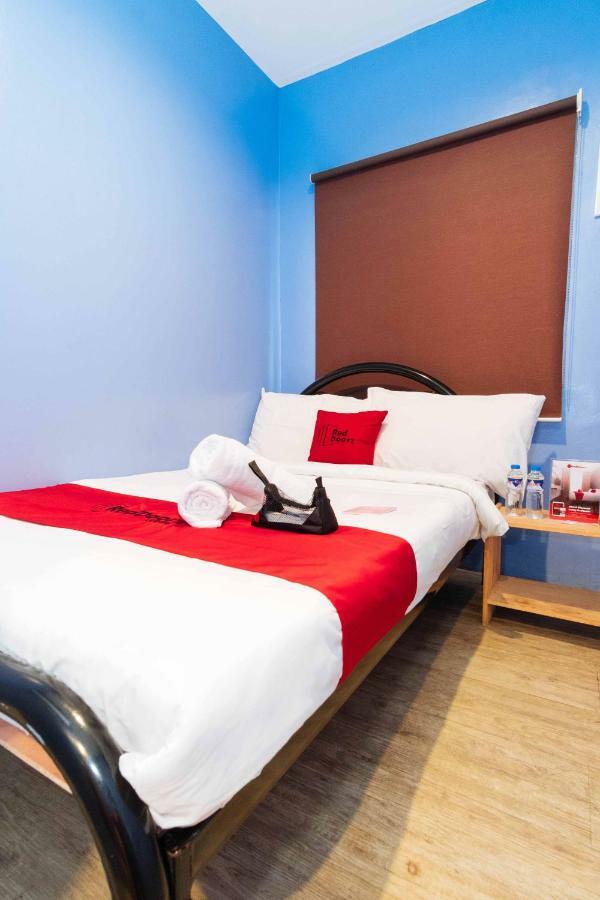 Reddoorz At Hotel Rosemarie Pasay Esterno foto